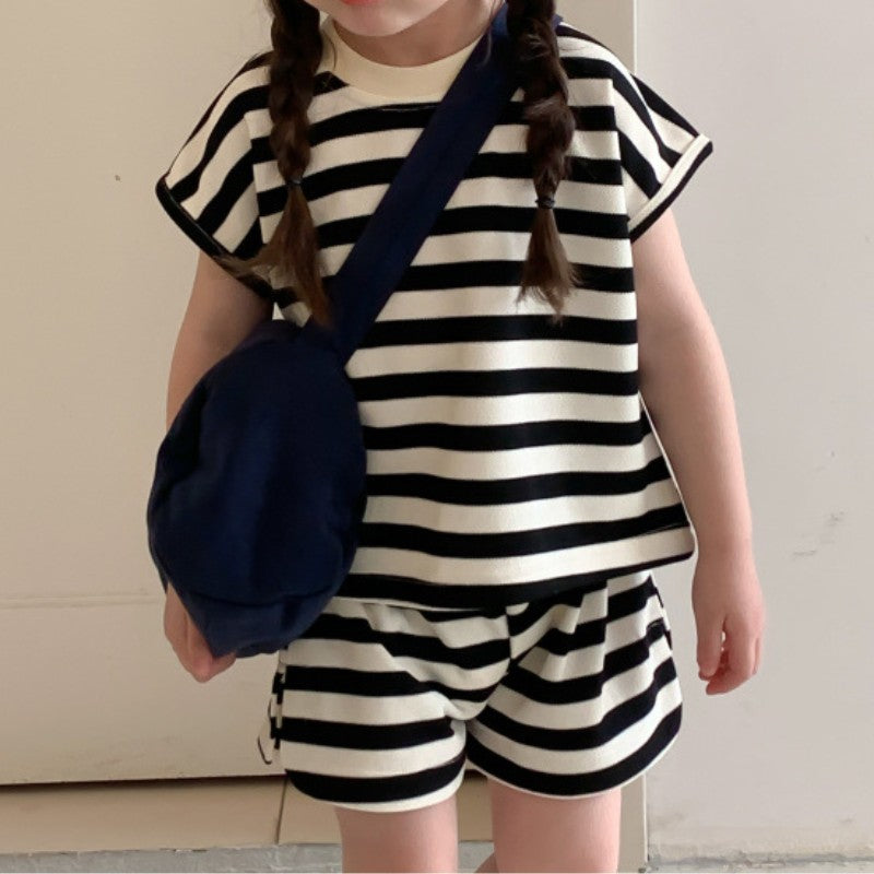 A cute two piece set for girls, striped short sleeved T-shirt top and black and white striped shorts set