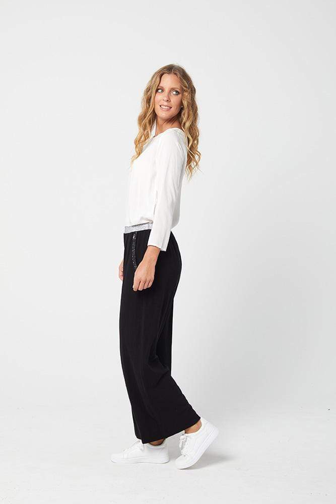 Top Trending Trousers That Women Can Wear With Confidence