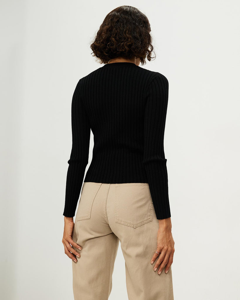 Women's V-neck button knit long sleeved soft cardigan