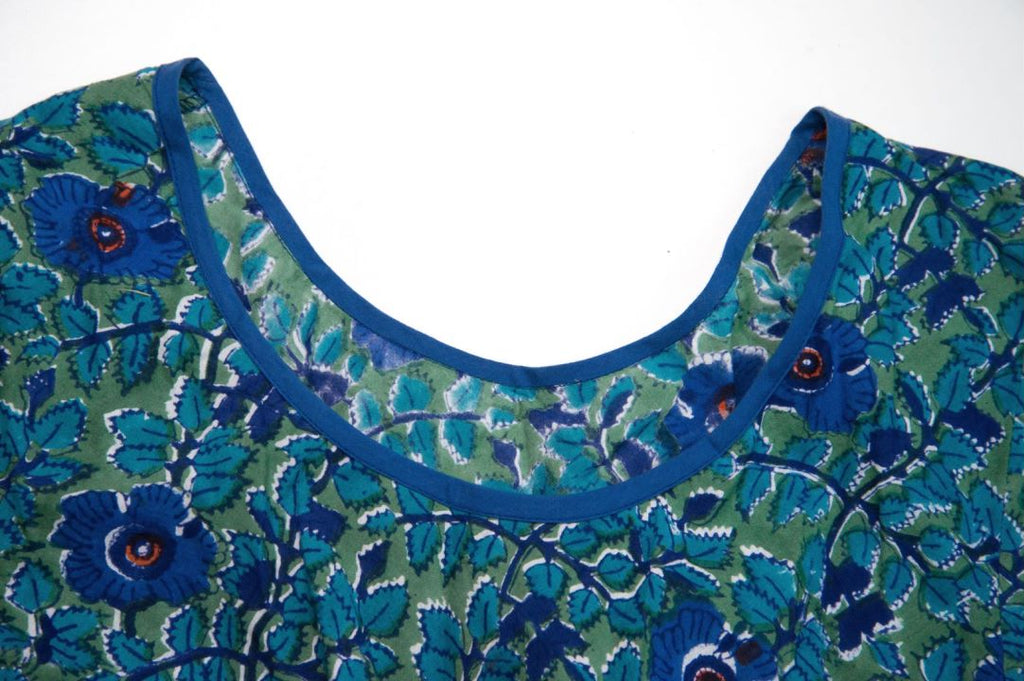 Women's Winter Cotton Printed Dress Neckline Detail Drawing