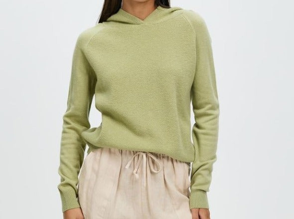 Green winter wool pullover jumper