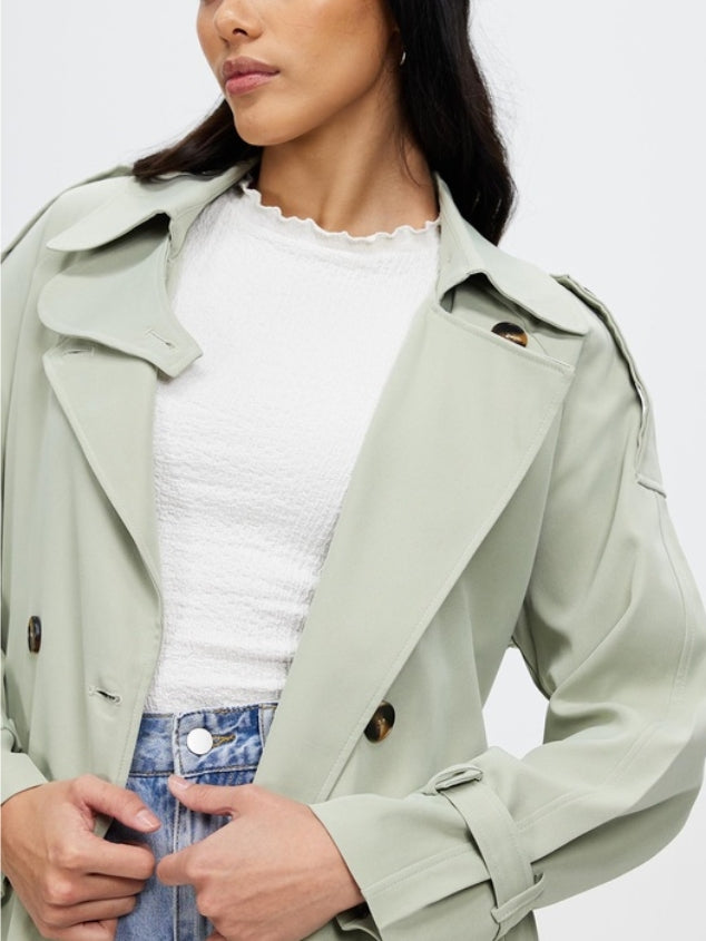 Classic lapel mid length fashionable trench coat