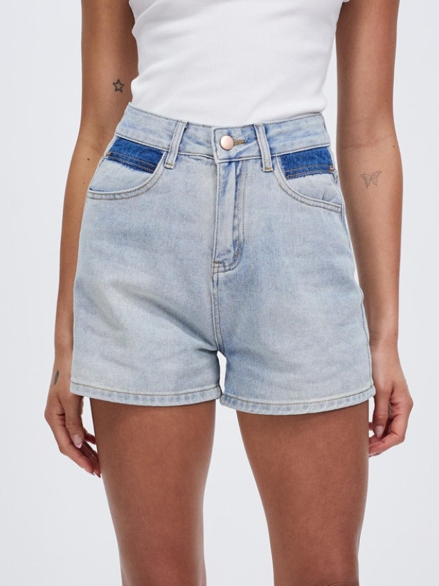Women's Casual Denim Shorts High Waist Straight Leg Jean Shorts Summer Hot Pants with Pockets