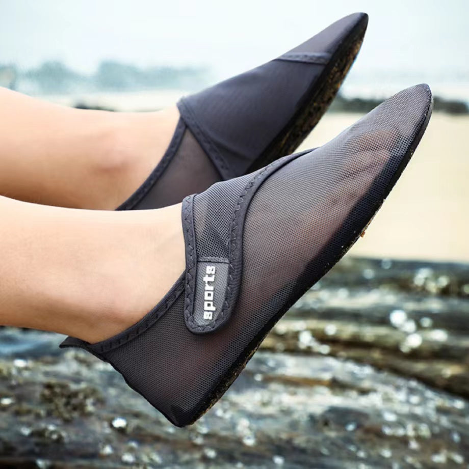 Men's black anti slip, breathable, cushioned soft sole beach shoes