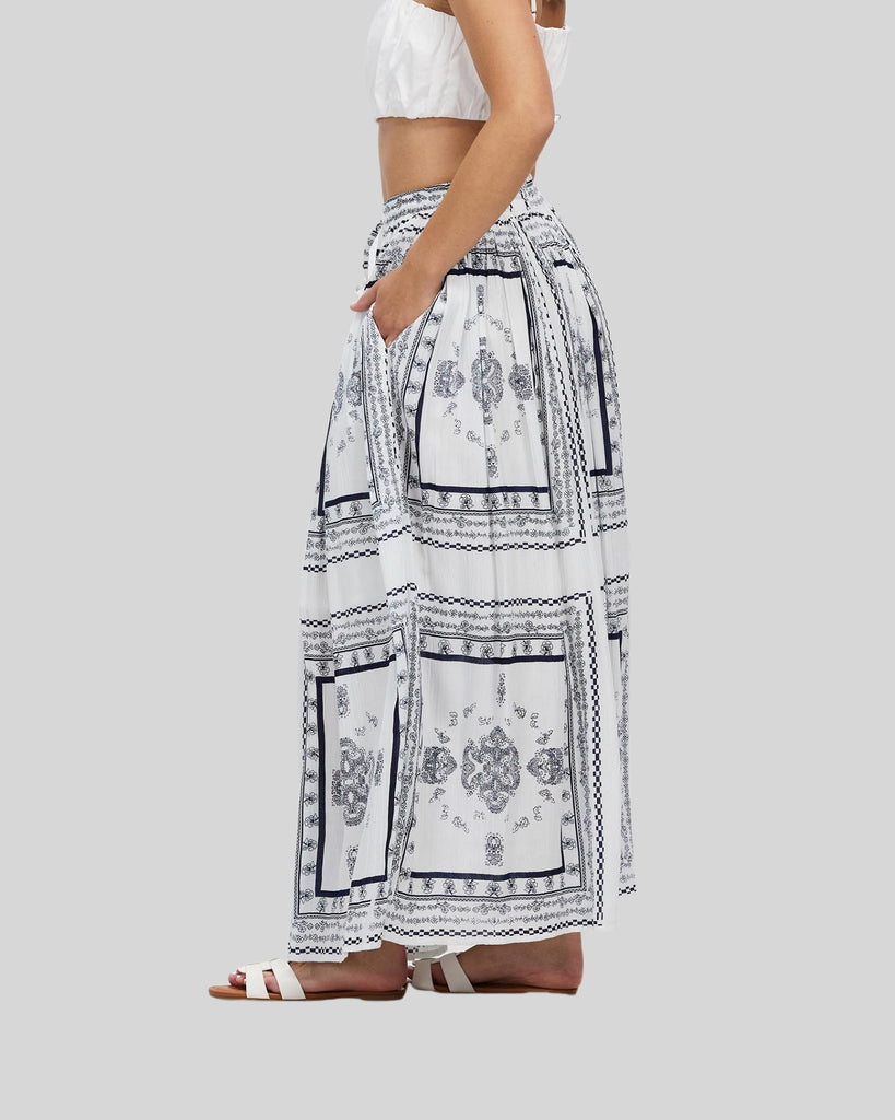 ss2022-skirt-lacey-skirt-blue-print-in-white-web-38884378116310