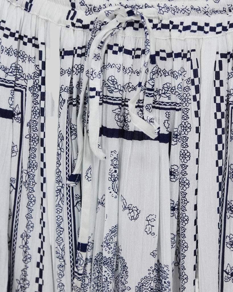 ss2022-skirt-lacey-skirt-blue-print-in-white-web-38884378116310